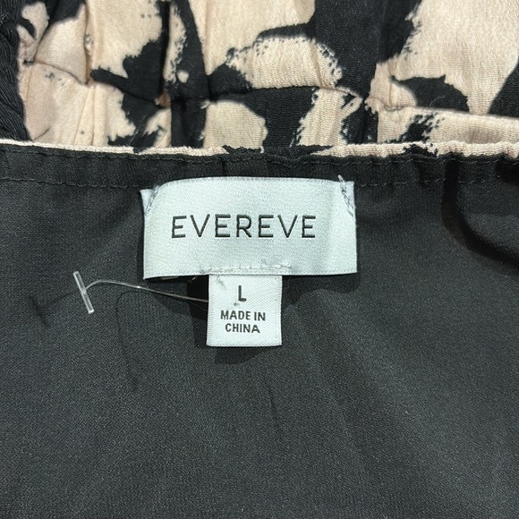 Evereve Aliyah Floral Tie Waist Romper - Picture 4 of 9